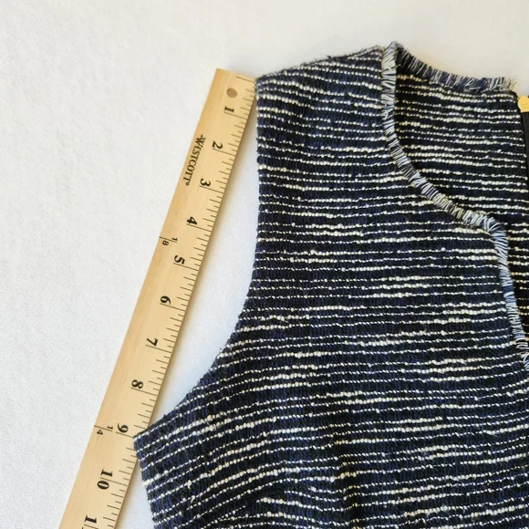 Tweed Fall Sheath Dress Navy Blue White Stripes Sleeveless Fringe Paris Size 10 - Picture 15 of 17